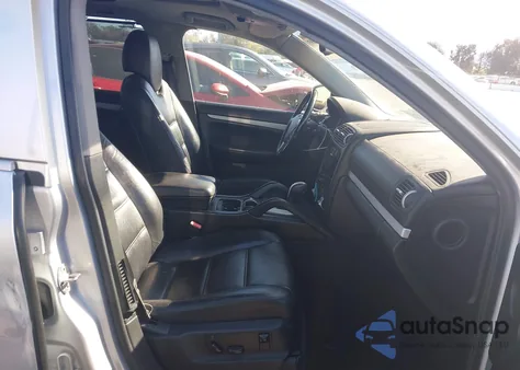 2006 Porsche Cayenne from USA, damaged, VIN WP1AA29P26LA21225